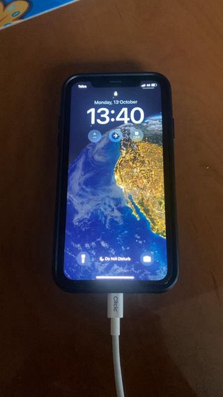 iPhone XR giallo