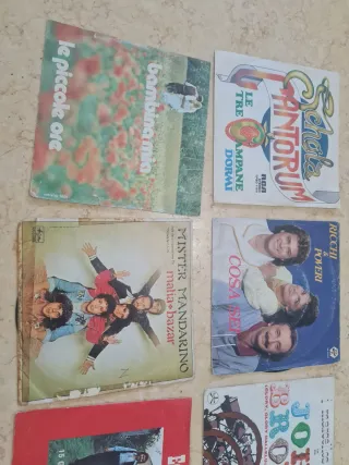 Lotti 45 giri vinile gruppi italiani