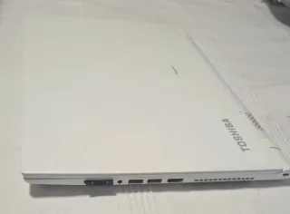 Ordenador Toshiba Satellite Blanco,batería nueva