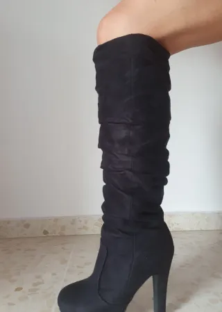 Botas altas tacón plataforma negras