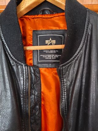 Cazadora Piel Alpha Industries Negra Naranja