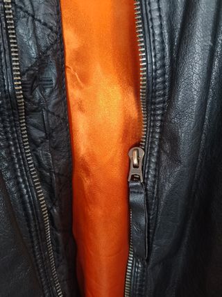 Cazadora Piel Alpha Industries Negra Naranja