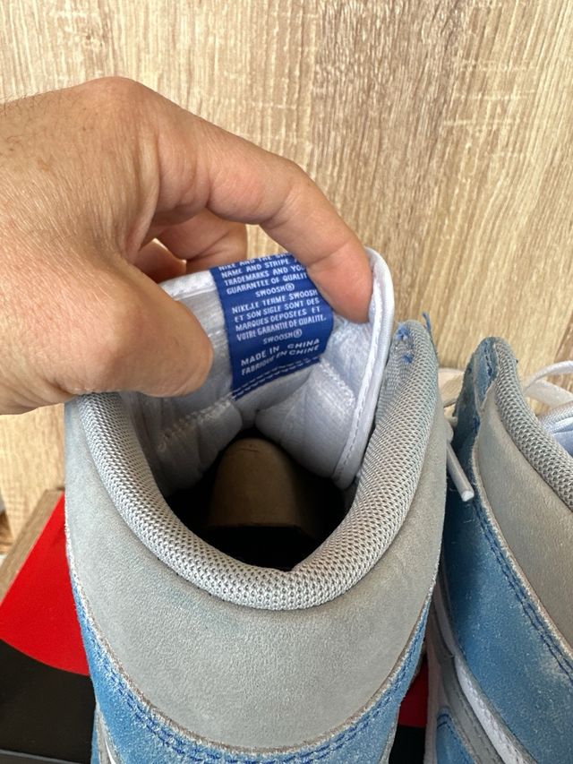 Jordan 1 Retro High OG Hyper Royal 44,5