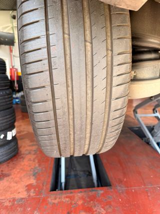 3 Neumáticos Michelin Pilot Sport 4 SUV 275/45R21
