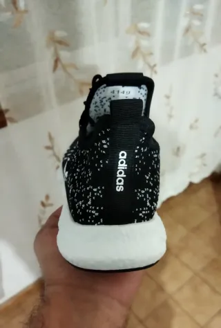 Lote dê 12 pares de sapatilhas 
