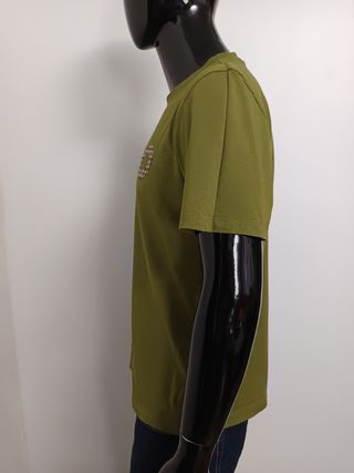 Camiseta Hugo Boss verde con logo estampado