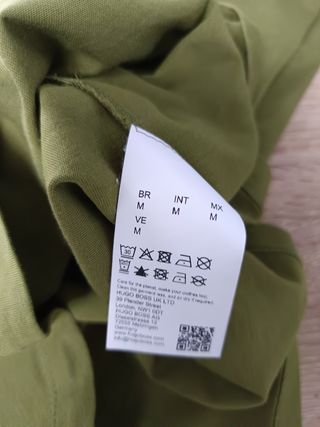 Camiseta Hugo Boss verde con logo estampado