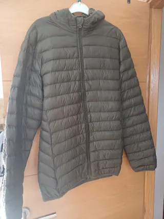 Plumífero acolchado hombre verde oliva