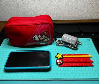 Nintendo 2DS XL Negra y Azul