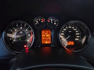PEUGEOT RCZ 2.0 HDi 163cv