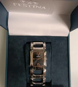 Reloj Festina Mujer Negro y Plateado