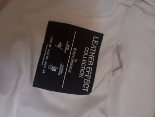 Abrigo acolchado efecto piel Stradivarius beige