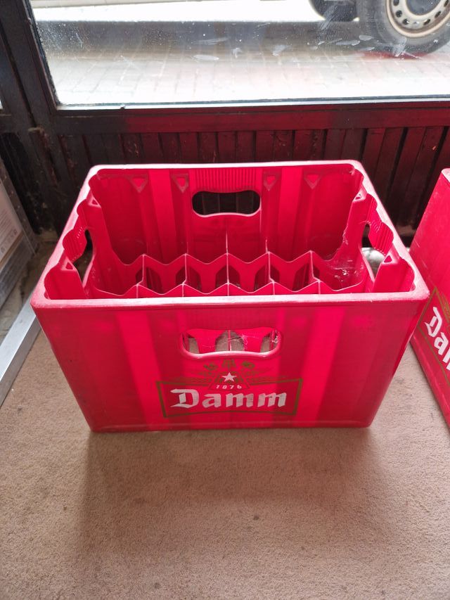 2 cestini di birra Red Damm