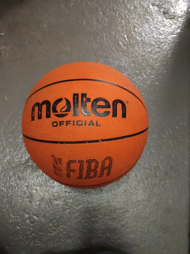 Balón de Baloncesto Molten FIBA Oficial