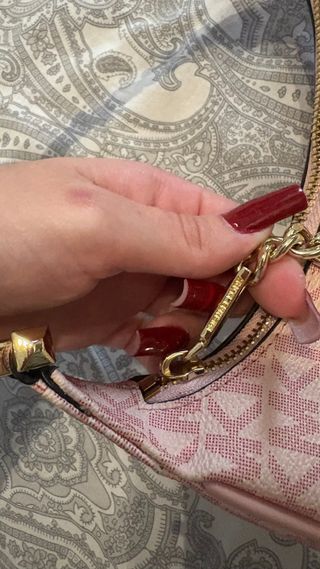 Borsa Michael Kors rosa con catena oro