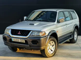 Mitsubishi Montero 2003