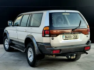 Mitsubishi Montero 2003