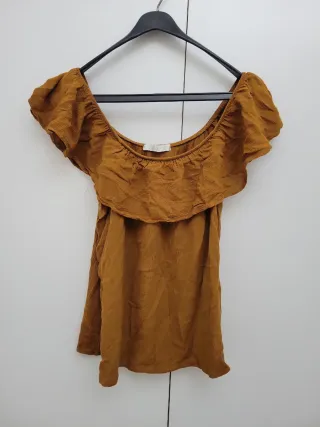 Camiseta camel volantes talla M