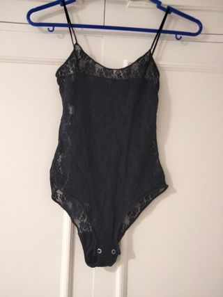 Body de encaje negro