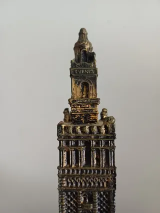 Figura La Giralda