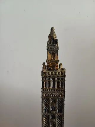 Figura La Giralda