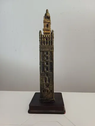 Figura La Giralda