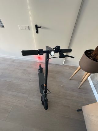 Patinete Xiaomi Mi Electric Scooter Essential