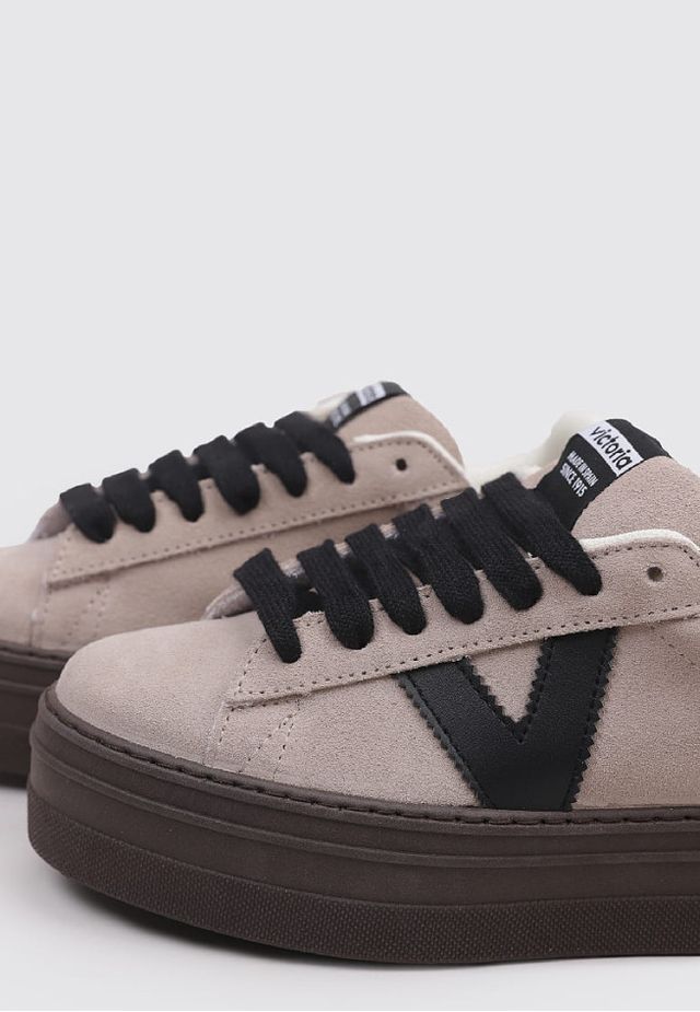 Deportivas Piel Beige Victoria, Tallas 38-39-40