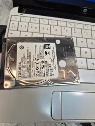 DISCOS DUROS  SATA 2.5 DE VARIOS TAMAÑOS Y MODELOS