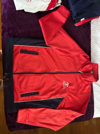 Chaqueta Corazón de María Roja y Azul