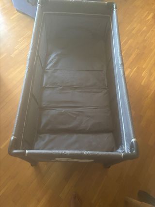 Cuna de viaje plegable