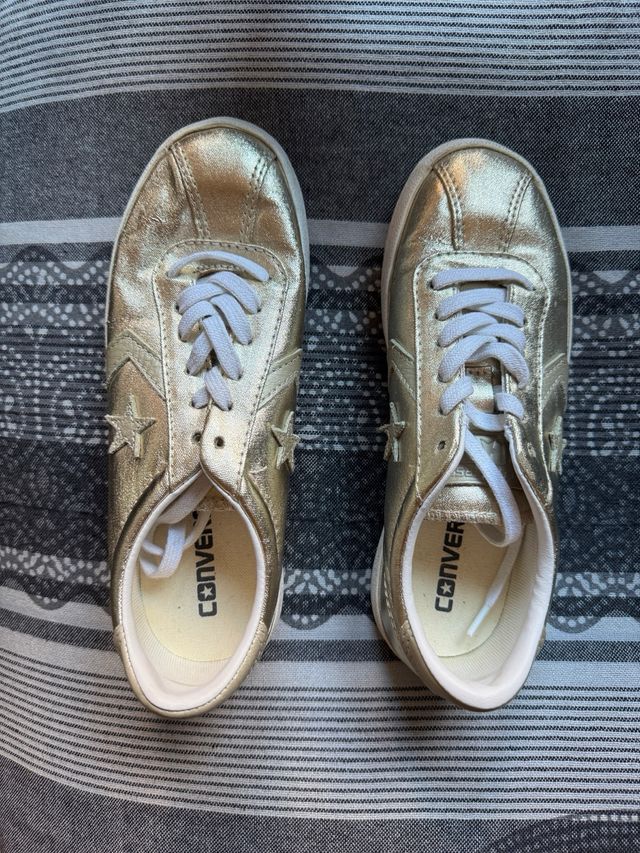 Converse doradas talla 35.5