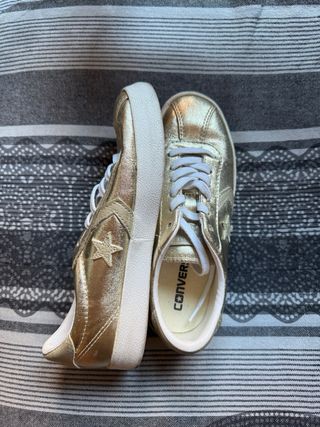 Converse doradas talla 35.5