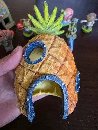 Figuras acuario Bob Esponja 
