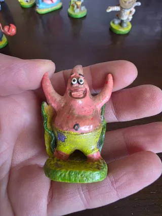Figuras acuario Bob Esponja 