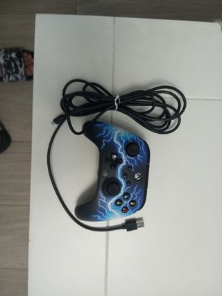 Mando Xbox Series X/S con cable