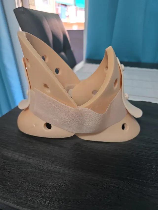 Collarín cervical rigido