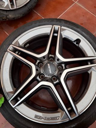 "Ruedas Mercedes AMG 18" - ¡Estado impecable!