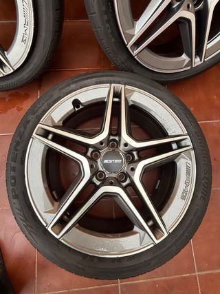 "Ruedas Mercedes AMG 18" - ¡Estado impecable!