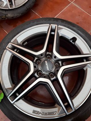 "Ruedas Mercedes AMG 18" - ¡Estado impecable!