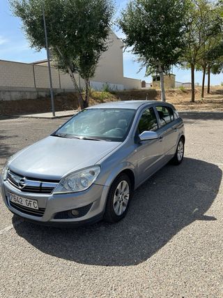 Opel Astra 2008