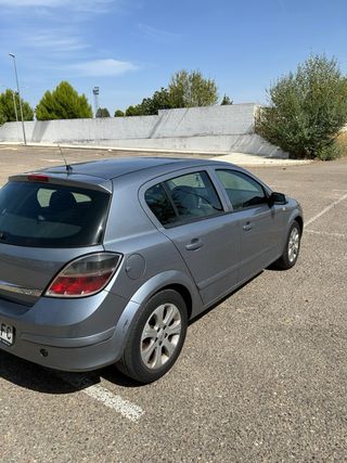Opel Astra 2008