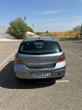 Opel Astra 2008
