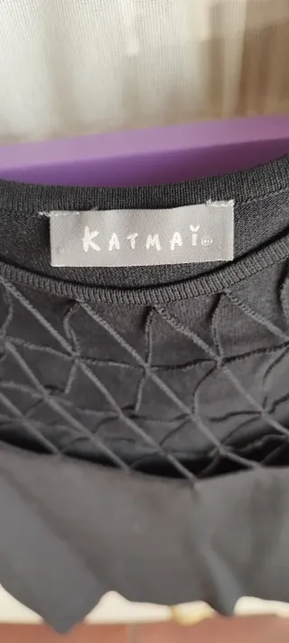 Blusa negra KATMAI de punto fino