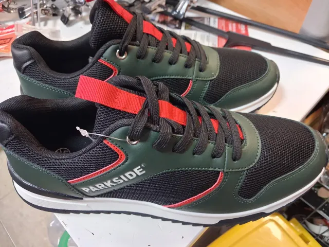 Zapatillas deportivas verde/negro Talla 41