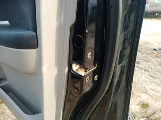CERRADURA PUERTA DELANTERA DERECHA MITSUBISHI GRA