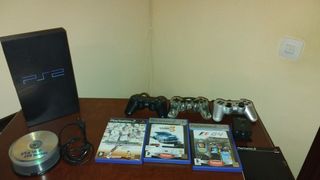 LOTE PLAYSTATION 2 Y MANDOS. ESCUCHO OFERTAS