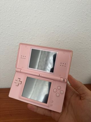 Nintendo DS Lite Rosa + Accesorios