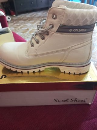 Scarponcini ON SPIRIT bianchi n. 37