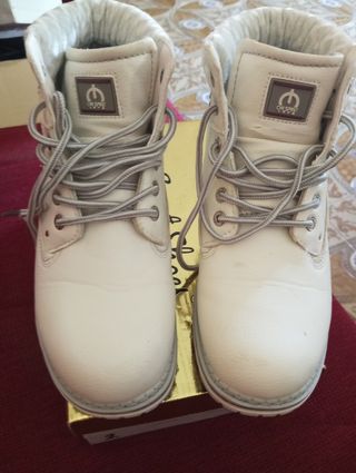 Scarponcini ON SPIRIT bianchi n. 37